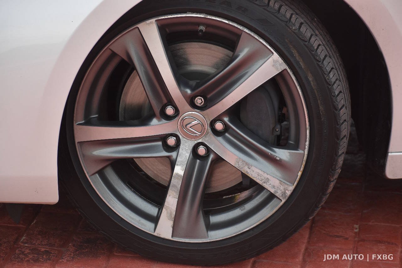 Used 2018 Lexus IS 300 AWD w/ Comfort Package image 37