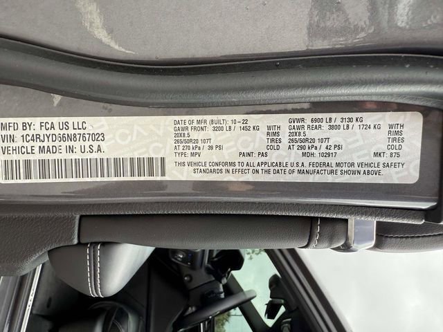 Used 2022 Jeep Grand Cherokee Overland w/ Advanced Protech Group III image 39