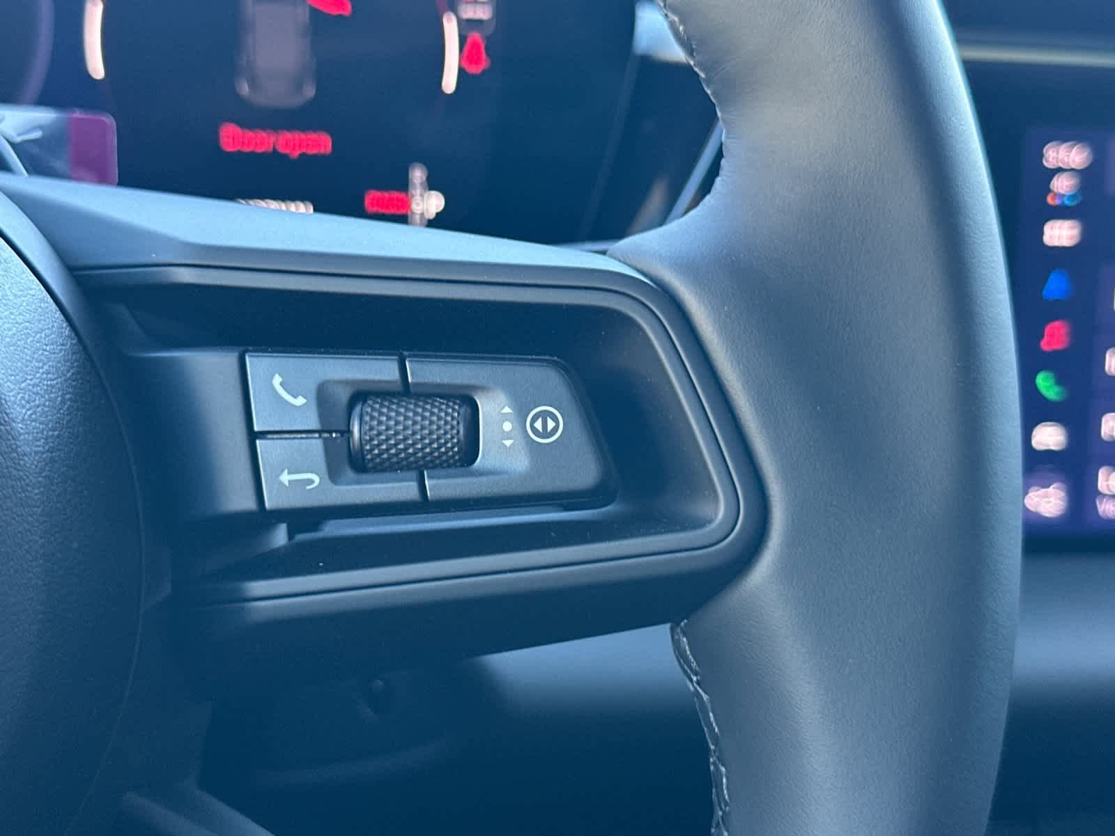 New 2026 Porsche Macan Electric RWD image 28