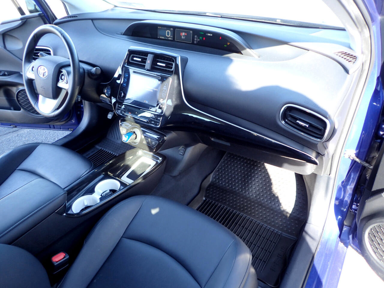 Used 2016 Toyota Prius Four image 13