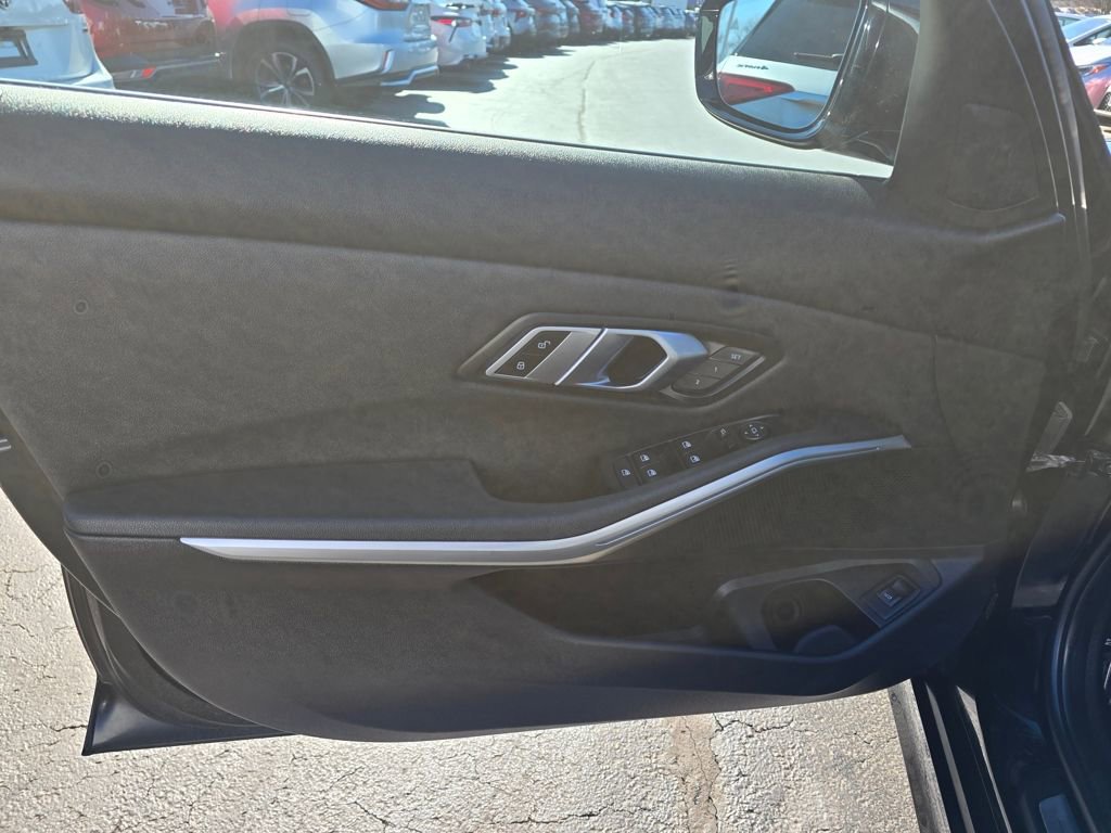 Used 2021 BMW 330i xDrive Sedan w/ Premium Package image 19