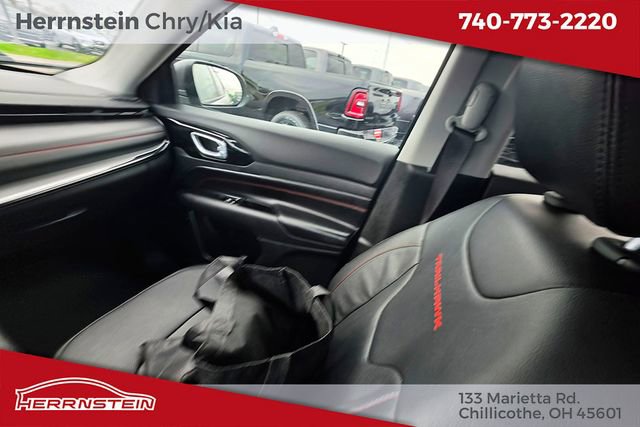 Used 2022 Jeep Compass Trailhawk w/ Trailhawk Elite Group AWD/4WD image 13