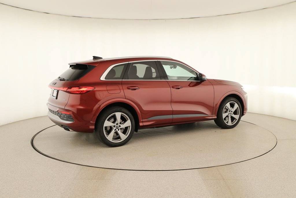 Certified 2025 Audi Q5 Prestige AWD/4WD image 7