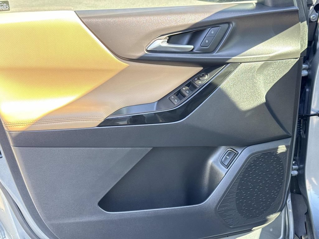 New 2026 Chevrolet Equinox ACTIV AWD/4WD image 8