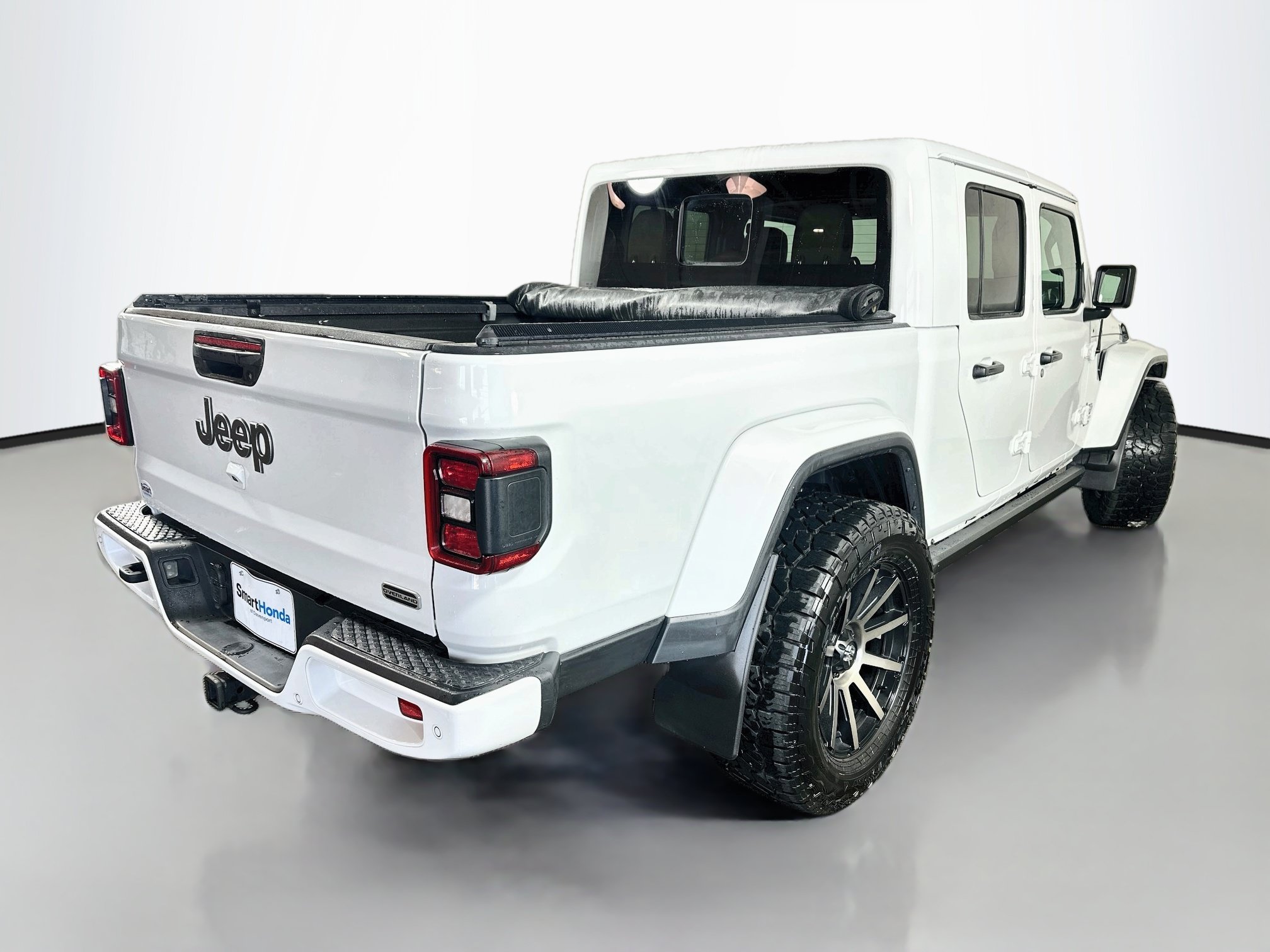 Used 2020 Jeep Gladiator Overland AWD/4WD image 7