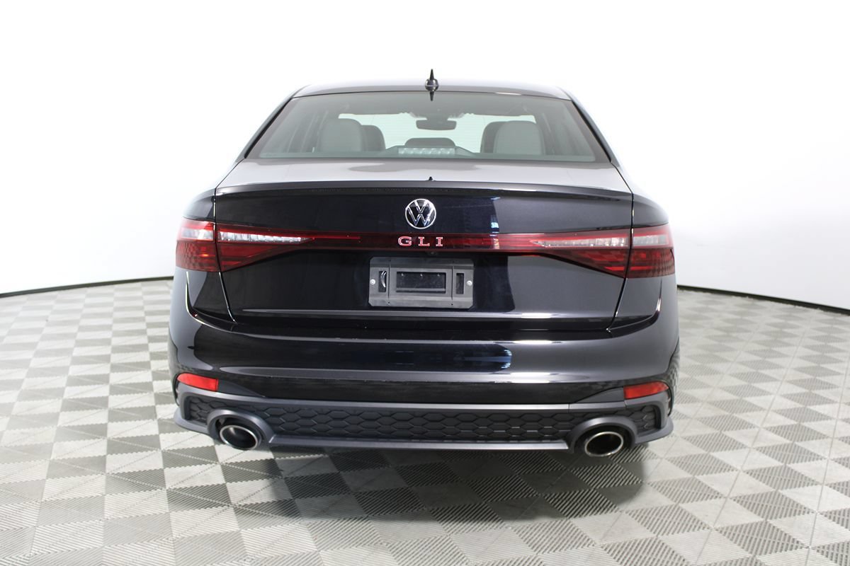 Used 2025 Volkswagen Jetta GLI Autobahn FWD image 32