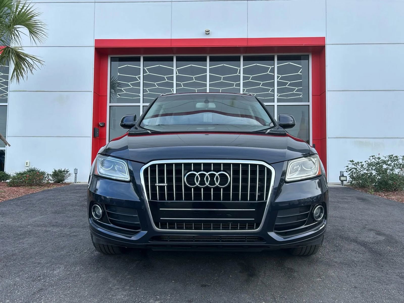 Used 2016 Audi Q5 2.0T Premium w/ Audi MMI Navigation Plus image 2