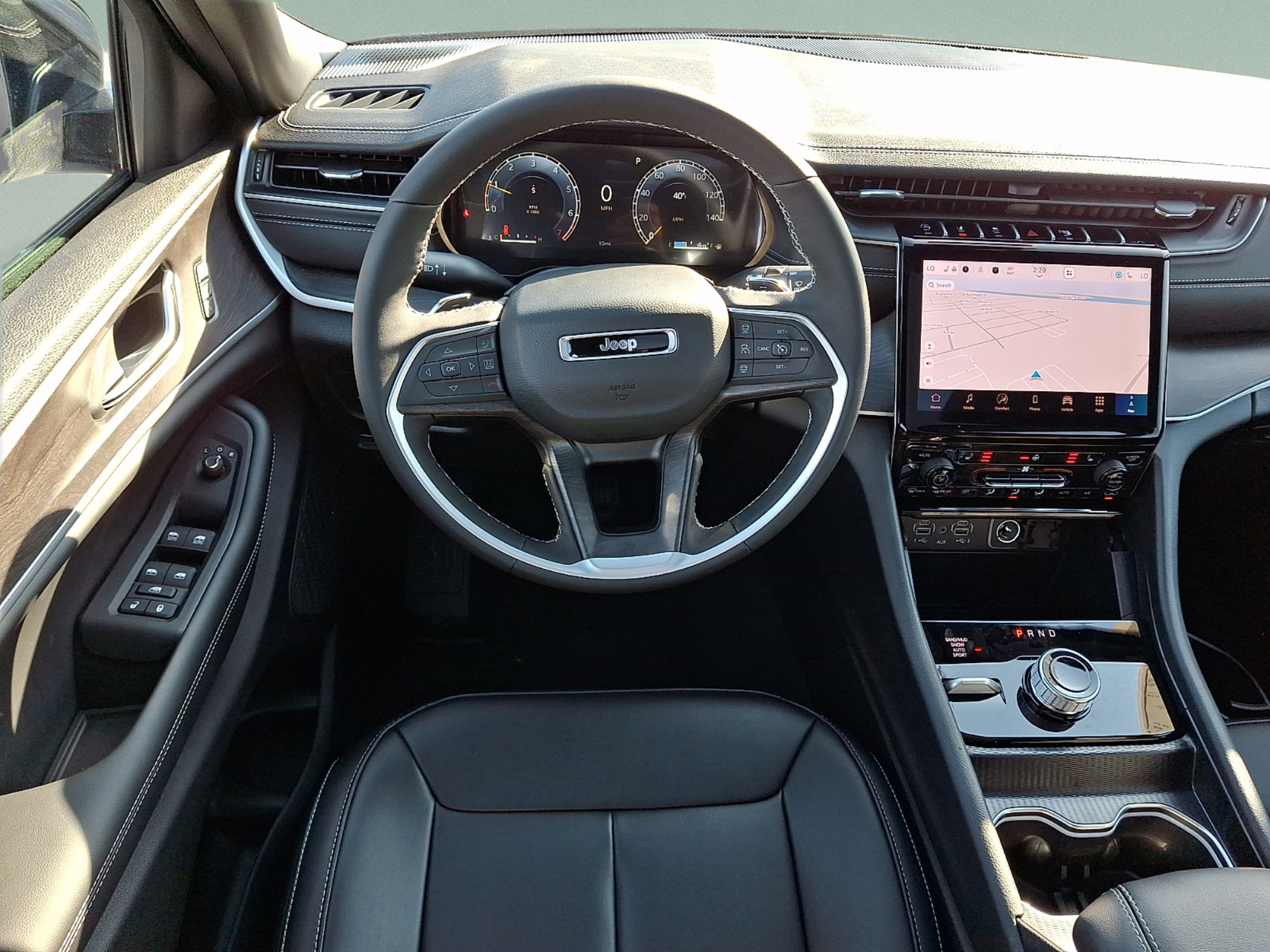 New 2025 Jeep Grand Cherokee Limited w/ Black Appearance Package AWD/4WD image 6