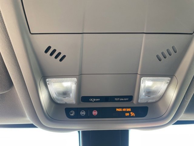 Used 2023 GMC Terrain SLE image 21