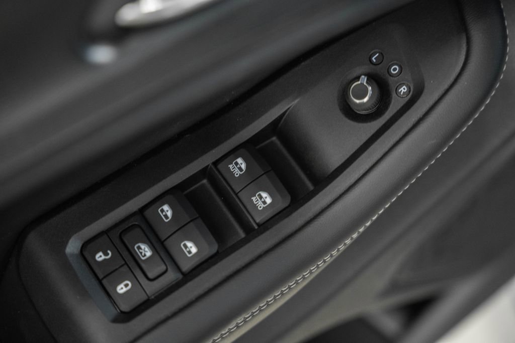 New 2026 Jeep Grand Cherokee Laredo X AWD/4WD image 37