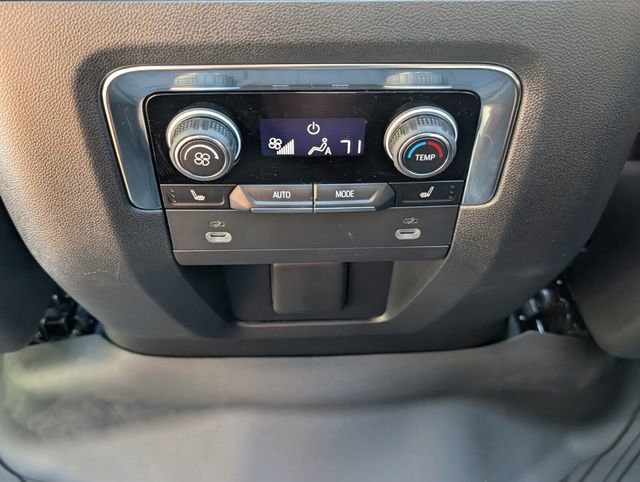 Used 2024 Chevrolet Tahoe High Country image 12