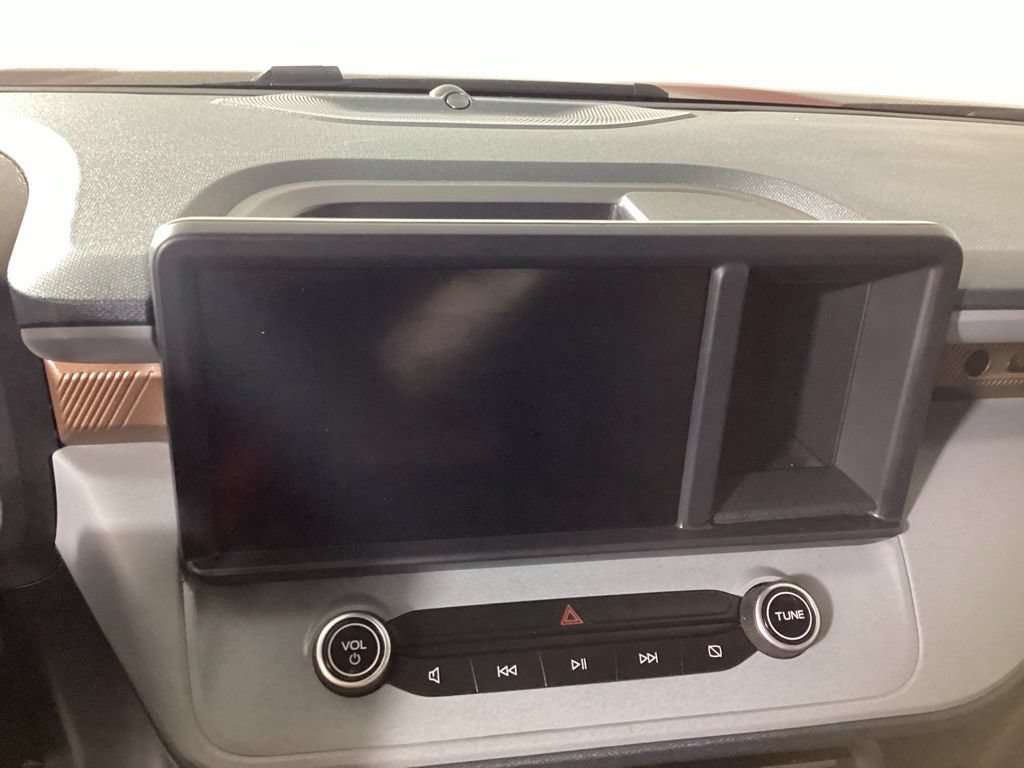 Used 2022 Ford Maverick Lariat w/ Lariat Luxury Package FWD image 17