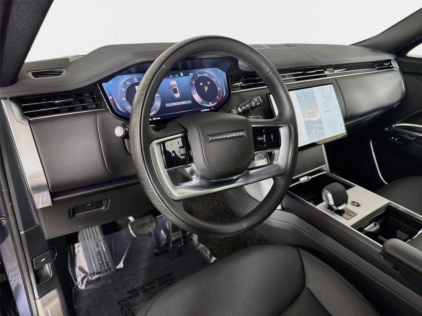 Used 2026 Land Rover Range Rover SE AWD/4WD image 9