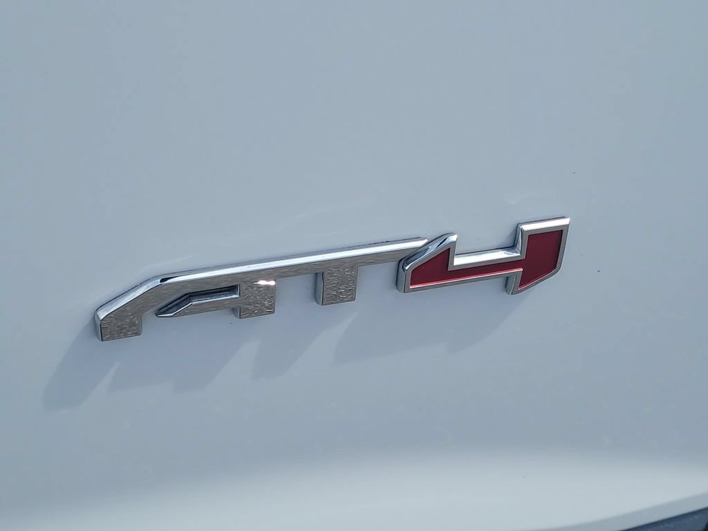 Used 2023 GMC Acadia AT4 w/ Technology Package AWD/4WD image 7
