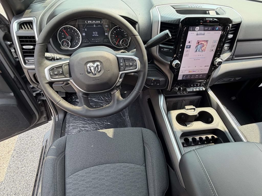 New 2026 RAM 2500 Big Horn AWD/4WD image 16