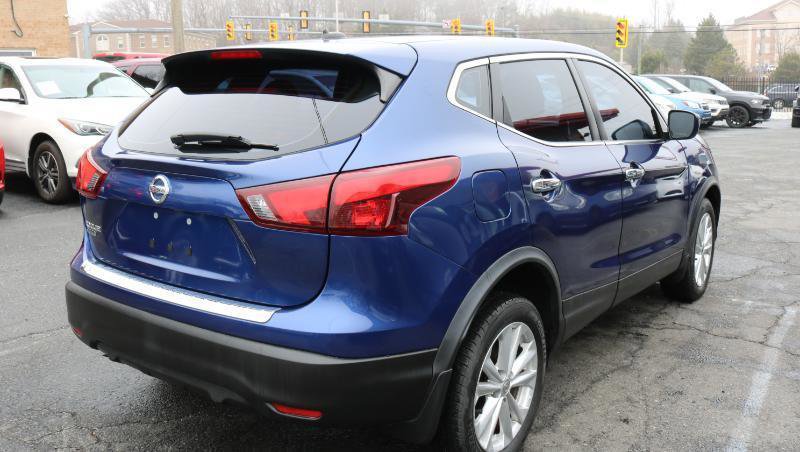 Used 2018 Nissan Rogue Sport S w/ S Appearance Package image 8
