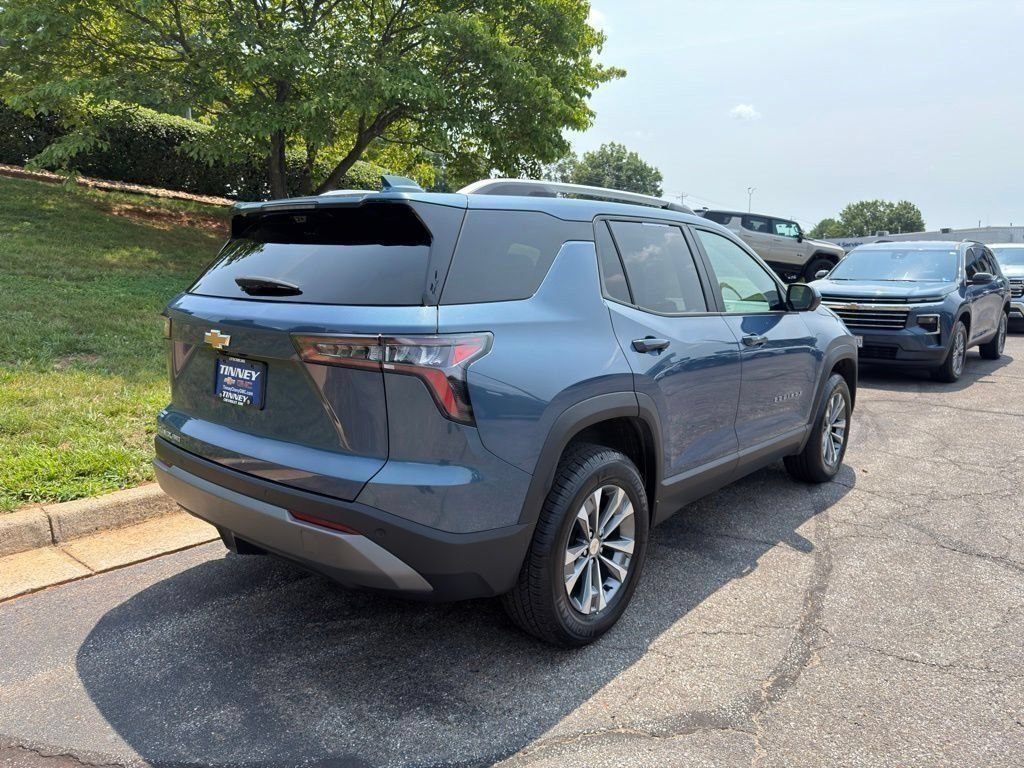 Used 2025 Chevrolet Equinox LT w/ Convenience Package II AWD/4WD image 7