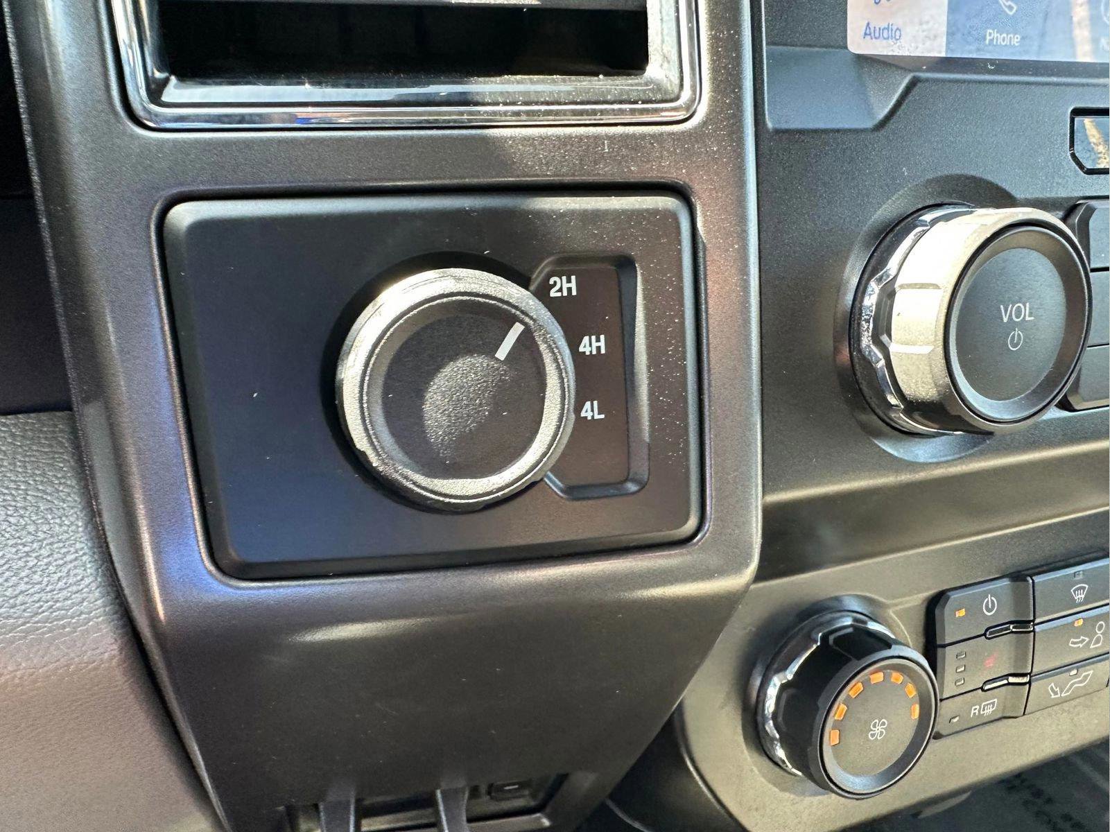 Used 2020 Ford F150 XLT w/ Equipment Group 302A Luxury image 17