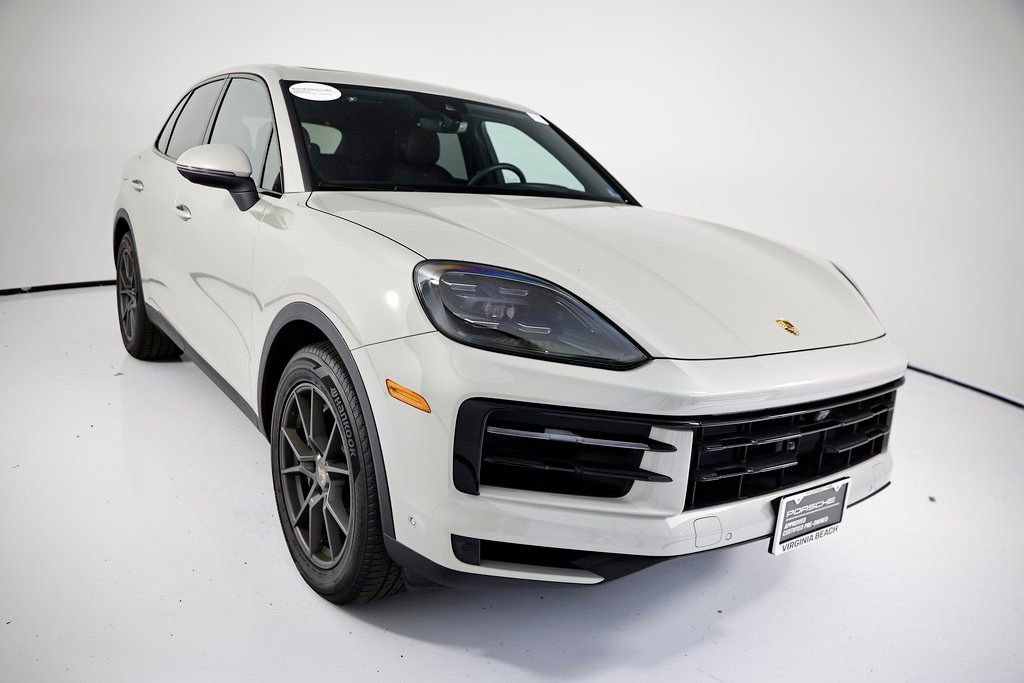 Certified 2025 Porsche Cayenne AWD/4WD image 9