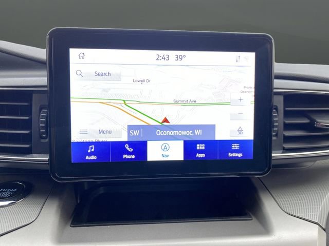 Used 2022 Ford Explorer XLT w/ Equipment Group 202A image 10