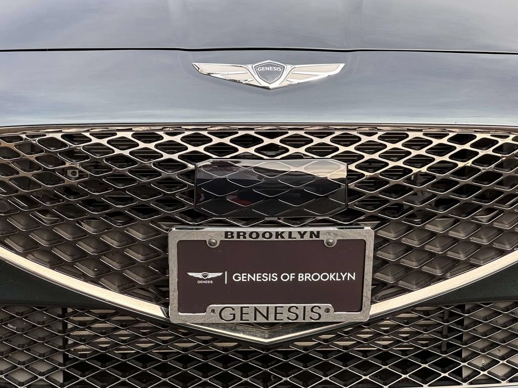 Used 2023 Genesis G70 2.0T w/ Sport Prestige Package AWD/4WD image 9