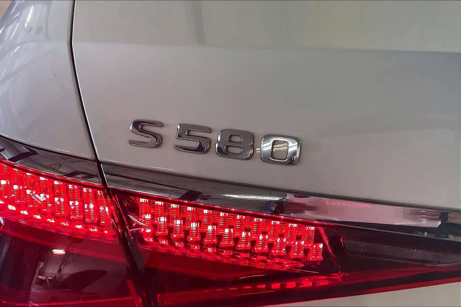 Used 2022 Mercedes-Benz S 580 4MATIC Sedan image 9
