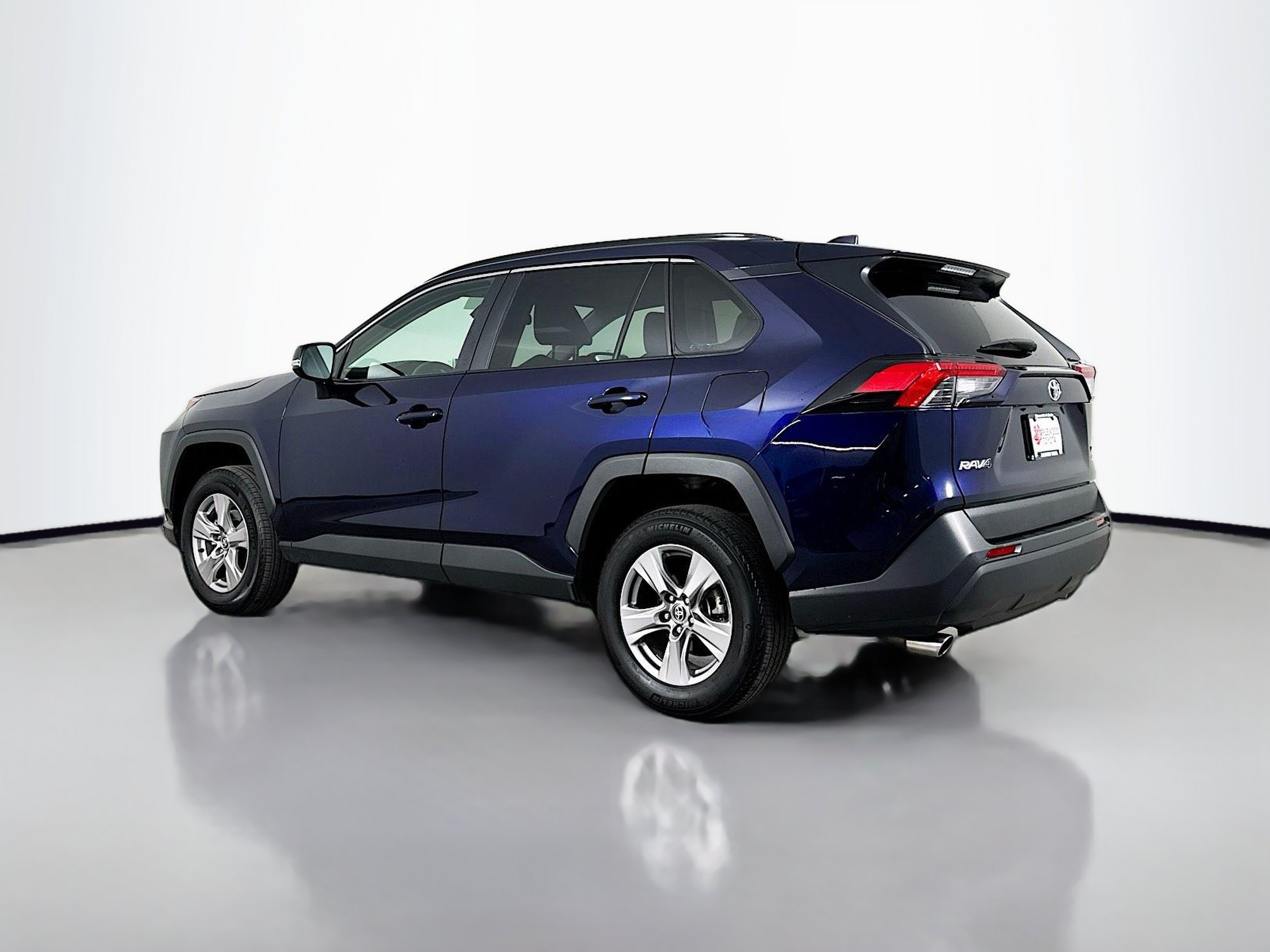 Certified 2025 Toyota RAV4 XLE AWD/4WD image 5