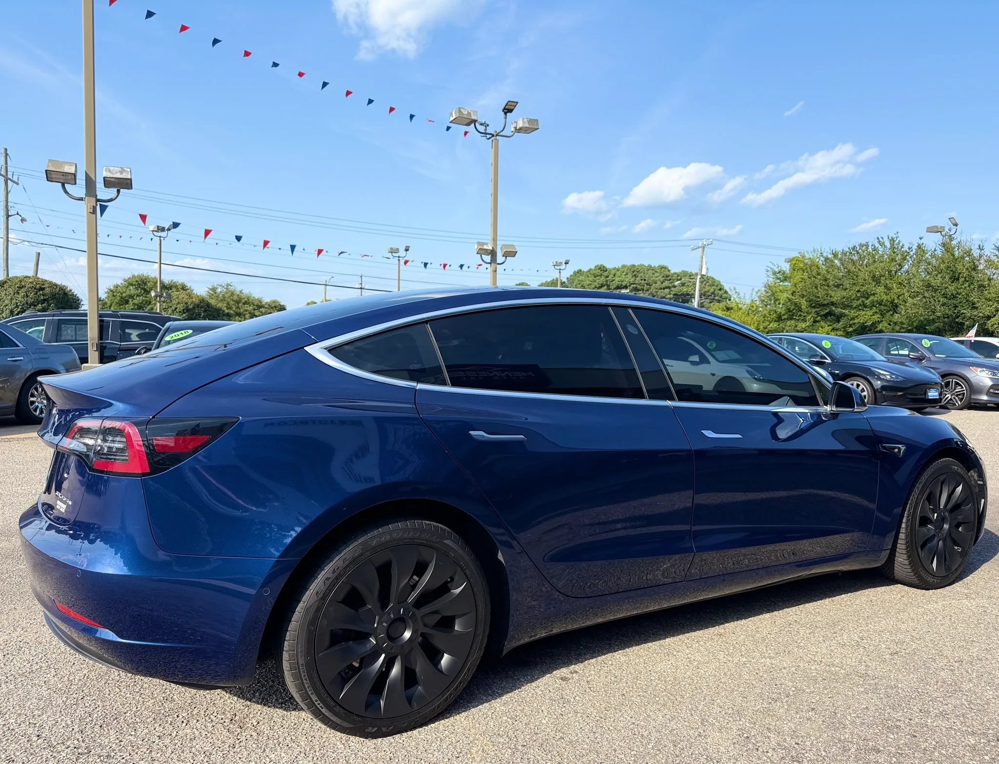 Used 2018 Tesla Model 3 Long Range AWD/4WD image 29