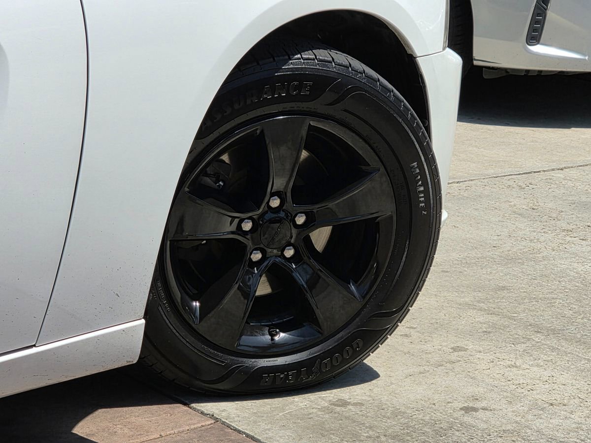 Used 2013 Dodge Charger SXT RWD image 13