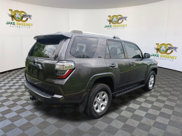 Used 2022 Toyota 4Runner SR5 Premium w/ Moonroof Package AWD/4WD image 10