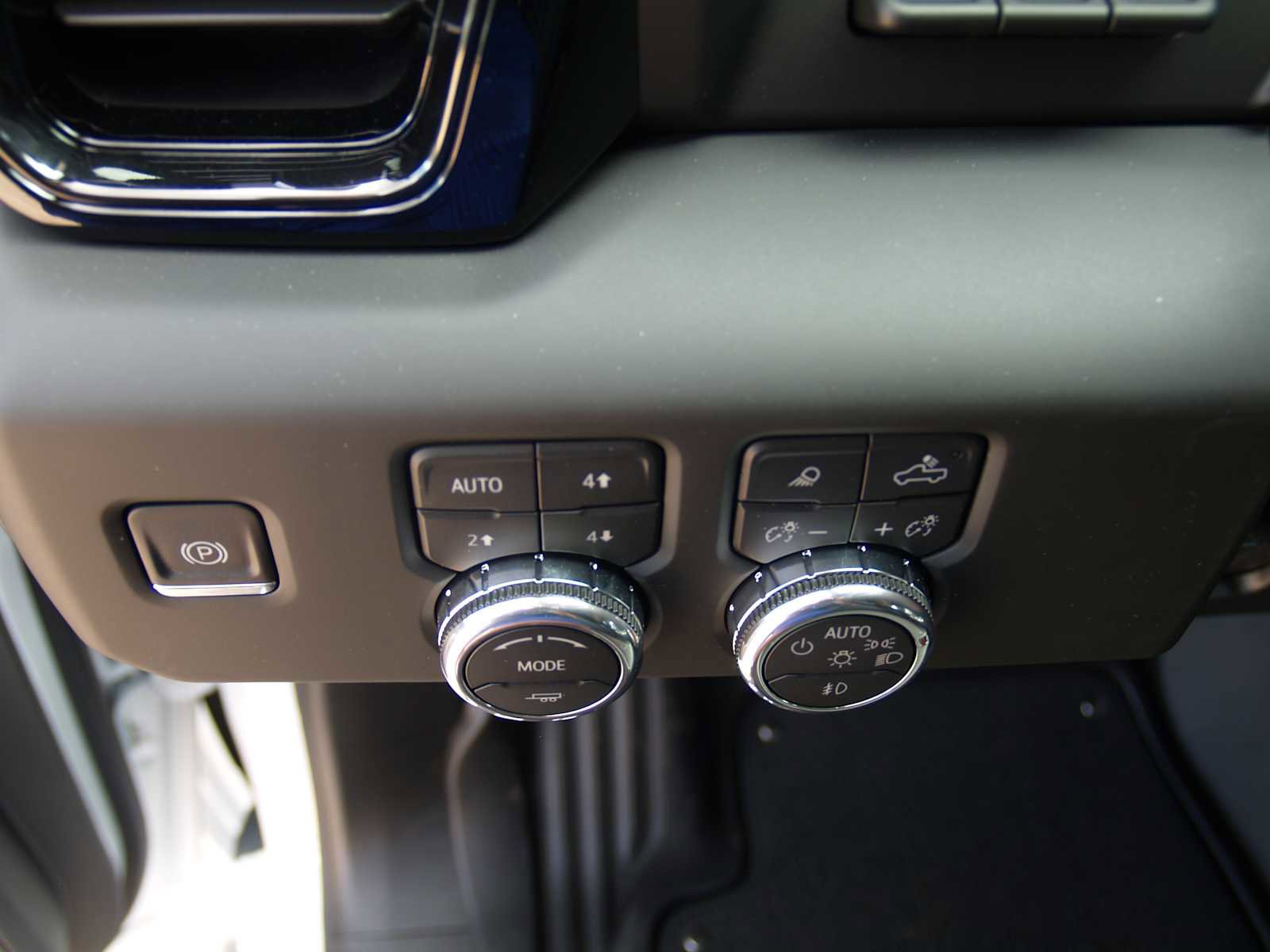 New 2026 GMC Sierra 2500 AT4X image 27