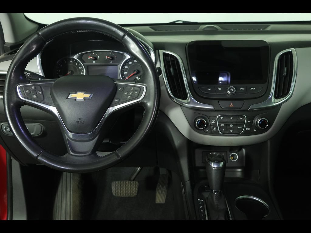 Used 2019 Chevrolet Equinox LT FWD image 3