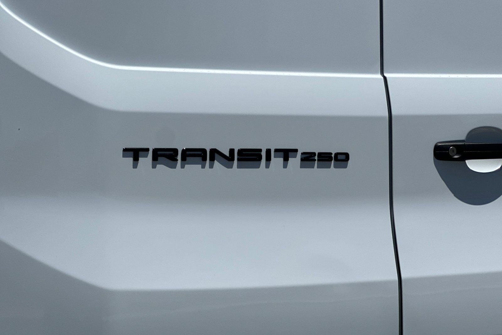New 2026 Ford Transit 250 148 Medium Roof RWD image 25