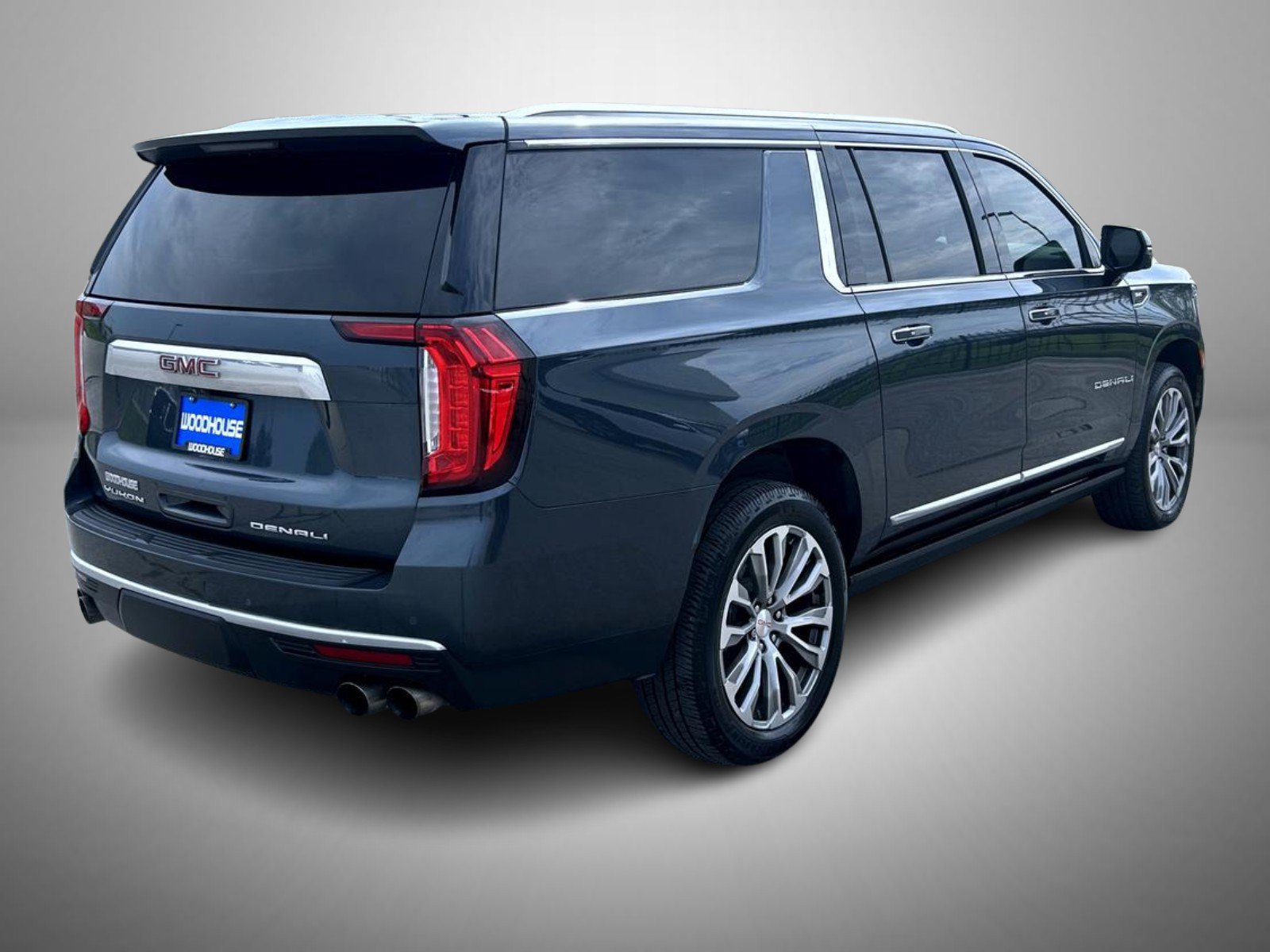 Used 2021 GMC Yukon XL Denali w/ Denali Premium Package AWD/4WD image 5