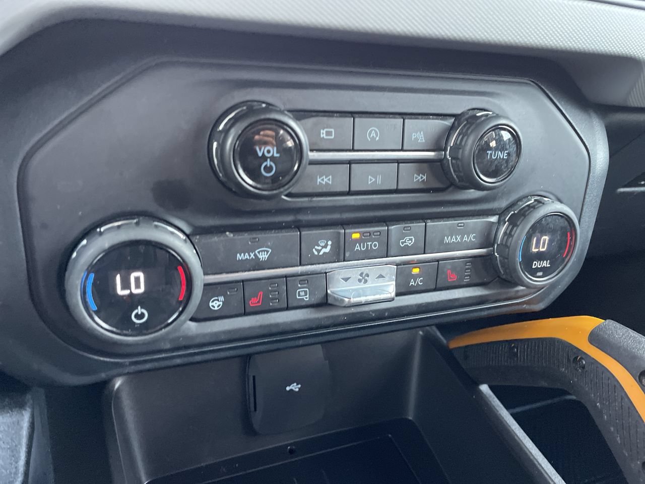 Certified 2021 Ford Bronco Badlands AWD/4WD image 23