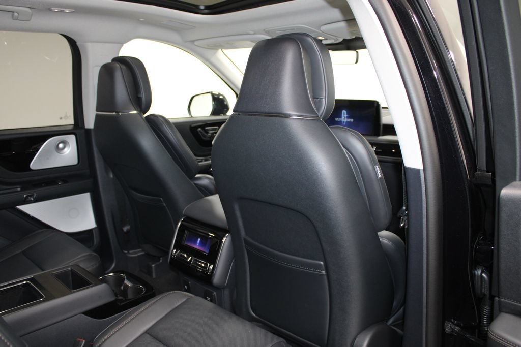New 2026 Lincoln Aviator Reserve AWD/4WD image 30