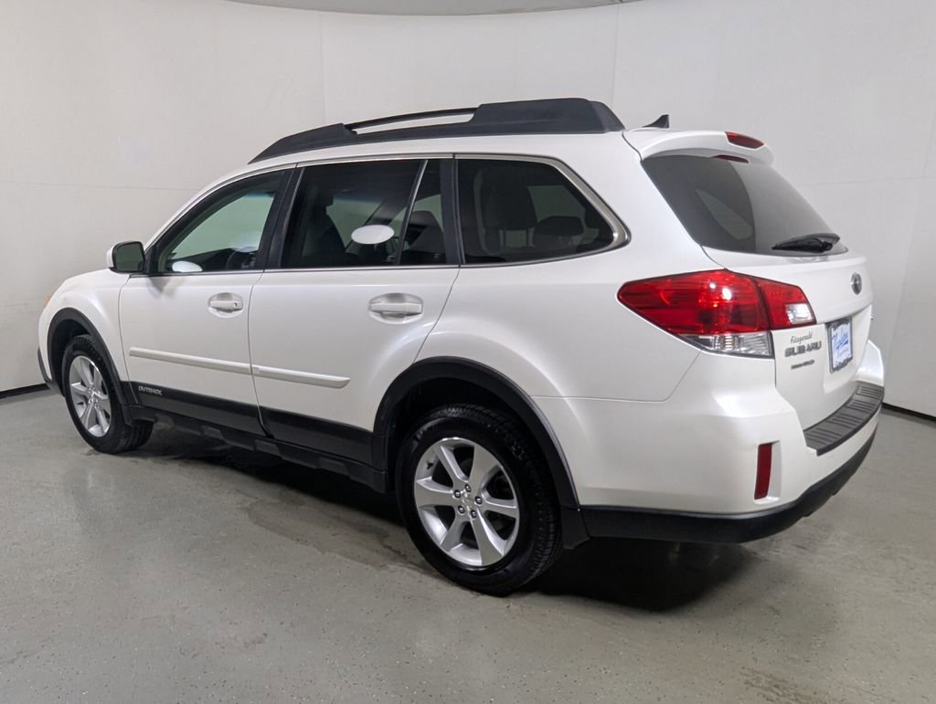 Used 2014 Subaru Outback 2.5i Limited w/ Moonroof Package image 5