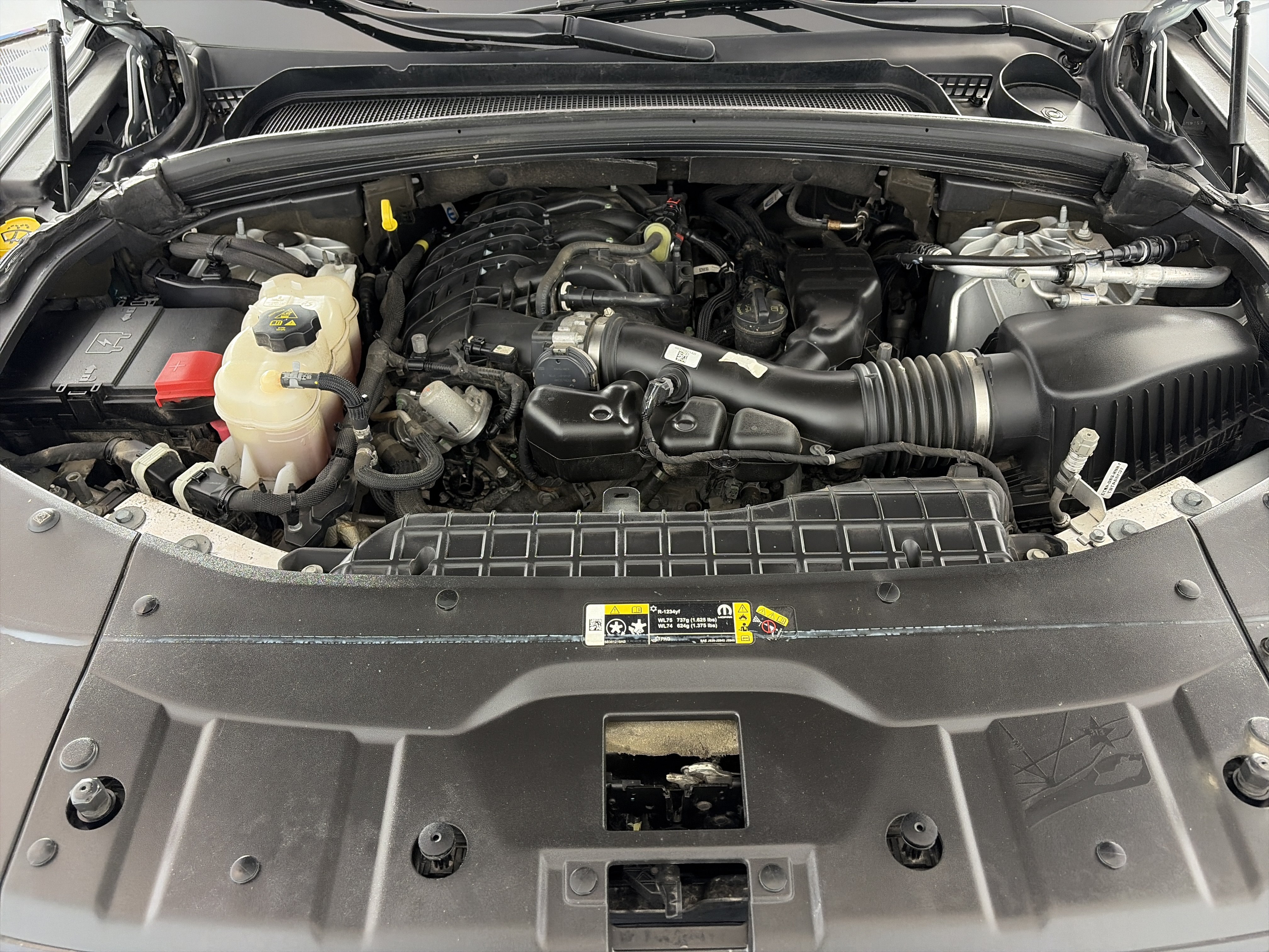 Used 2022 Jeep Grand Cherokee Altitude AWD/4WD image 11