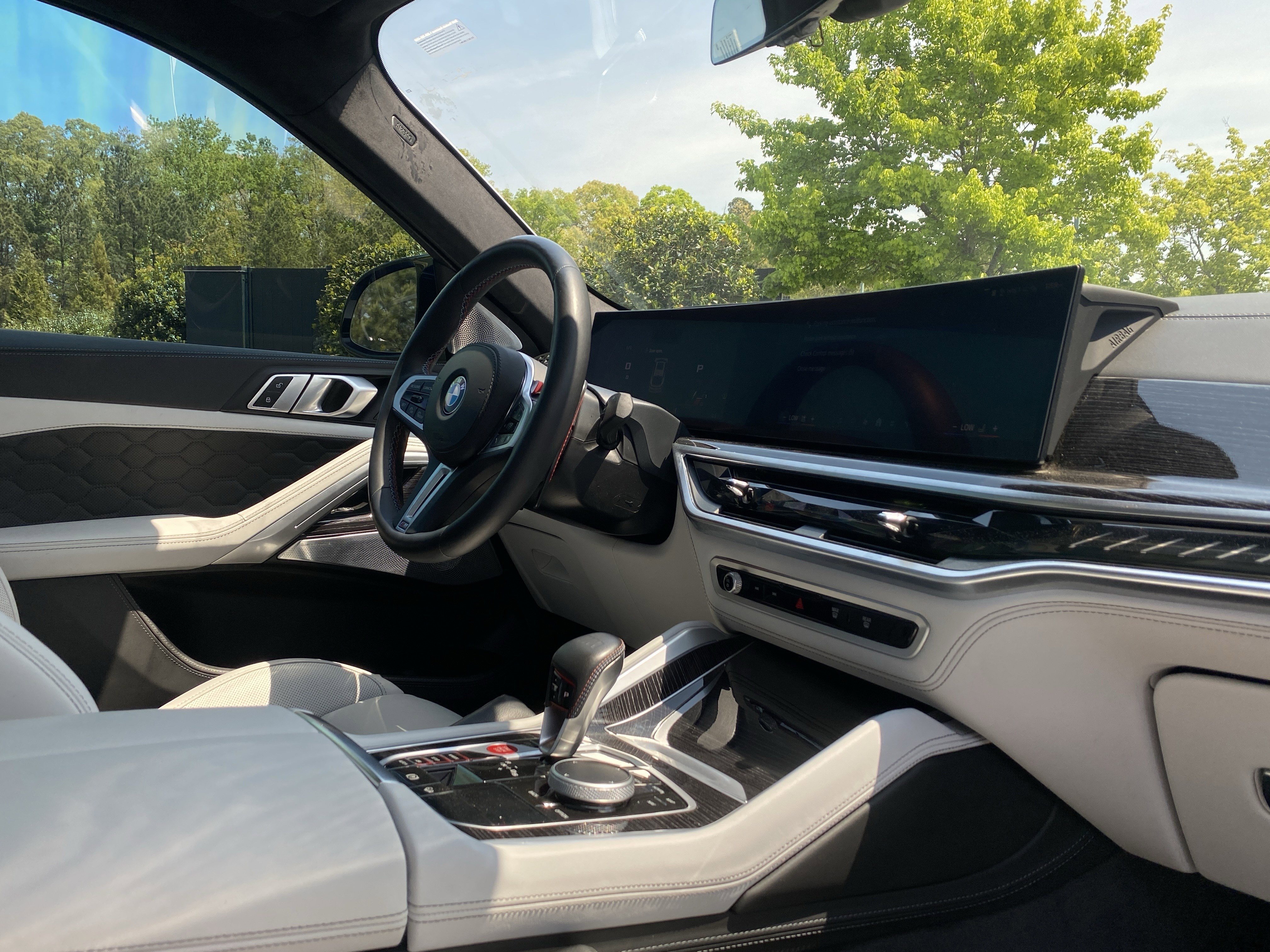 Used 2025 BMW X6 M Competition w/ Executive Package image 6