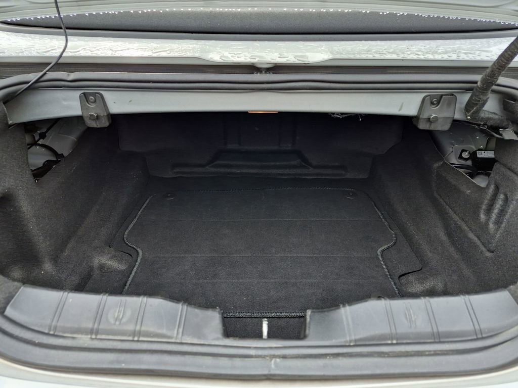 Used 2018 Chevrolet Camaro LT RWD image 35