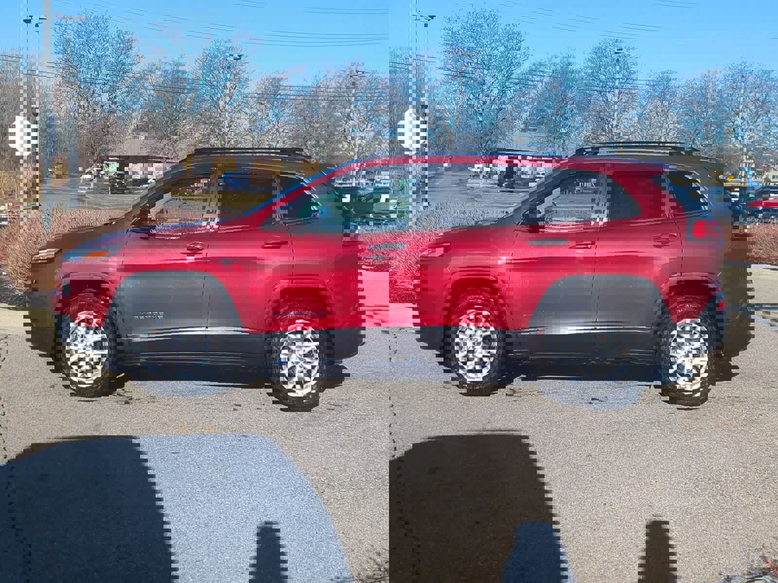 Used 2016 Jeep Cherokee Sport w/ Cold Weather Group image 5