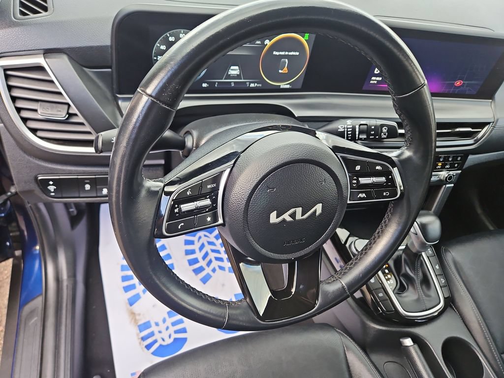 Used 2024 Kia Seltos EX AWD/4WD image 14