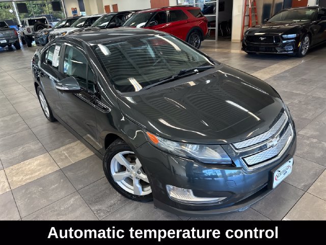 Used 2015 Chevrolet Volt w/ Enhanced Safety Package 1 FWD image 9