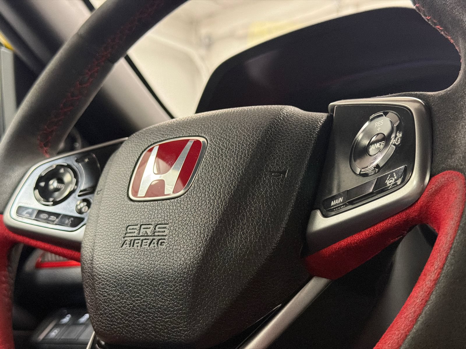 Used 2021 Honda Civic Type R Limited image 29