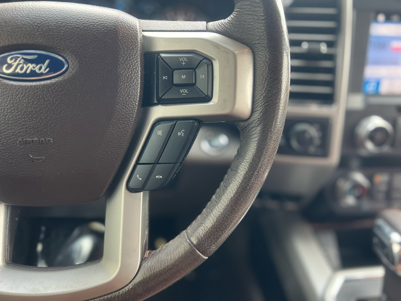 Used 2019 Ford F150 King Ranch w/ Equipment Group 601A Luxury image 28