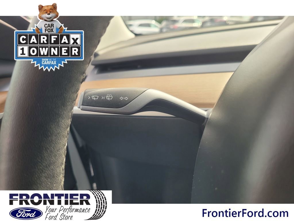 Used 2023 Tesla Model 3 Standard Range image 18