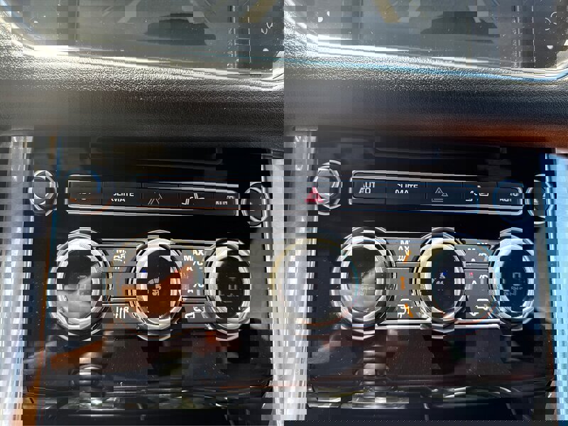 Used 2016 Land Rover Range Rover Sport Supercharged image 47