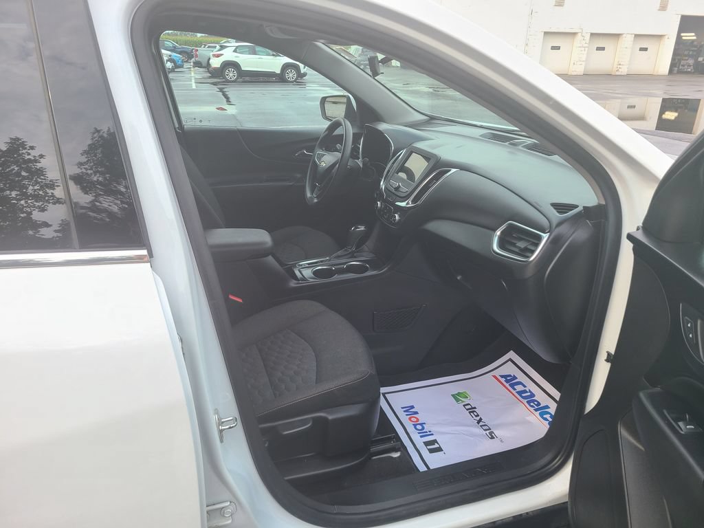 Used 2019 Chevrolet Equinox LT FWD image 24