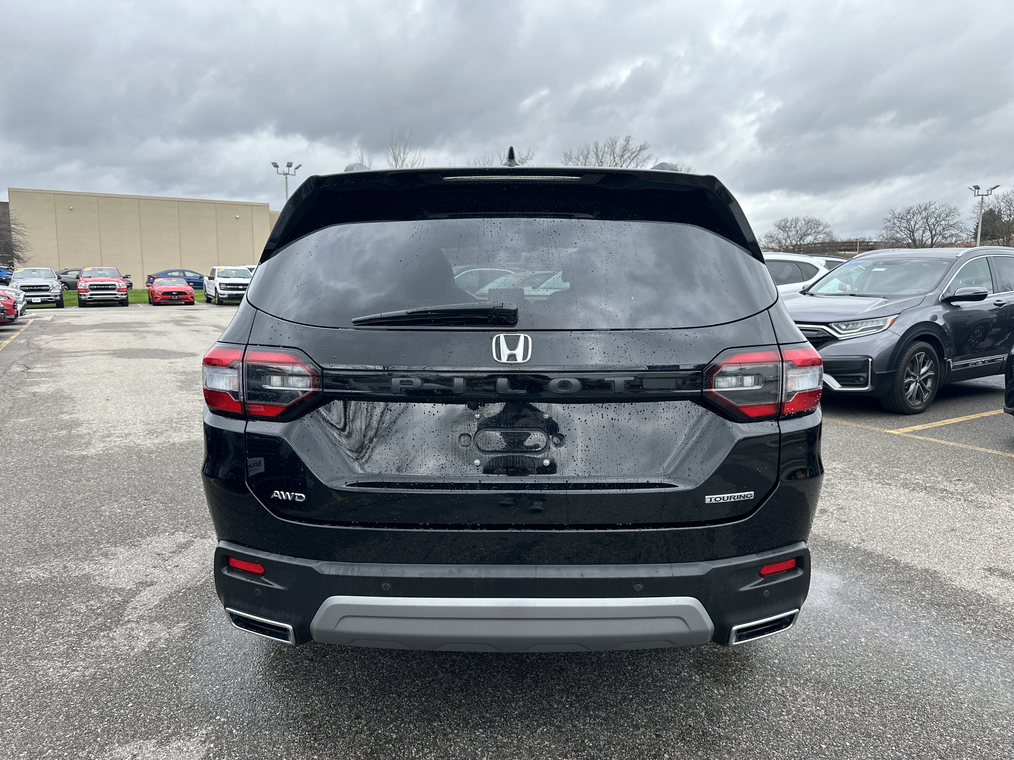 Certified 2023 Honda Pilot Touring image 9