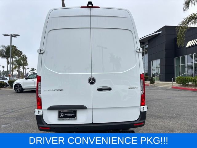 Used 2025 Mercedes-Benz Sprinter 3500 image 4